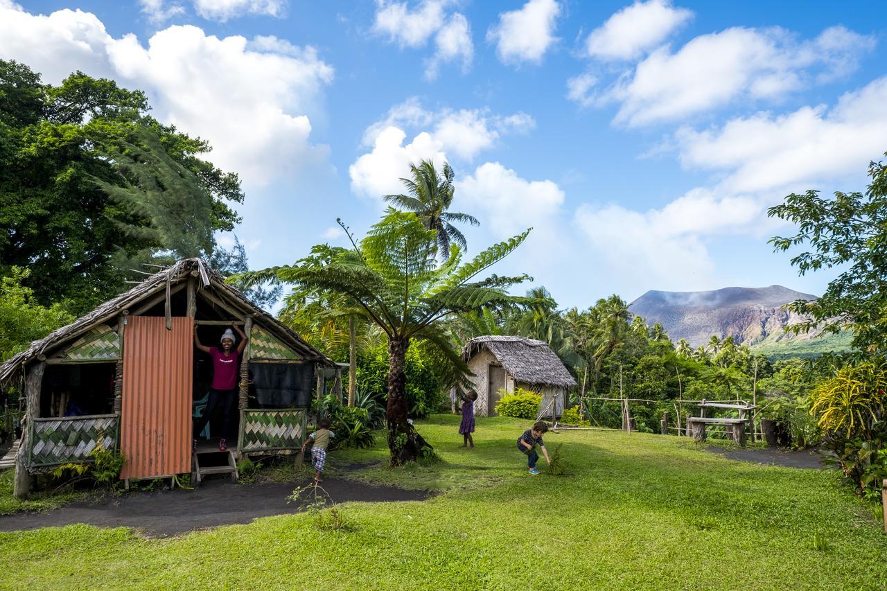Yasur View Bungalows Loanengo Bagian luar foto